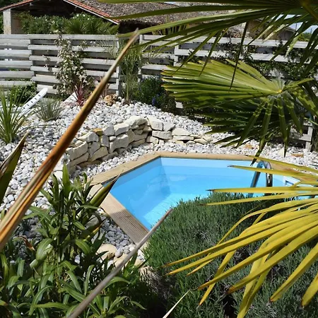 La Charentaise - De 4 Personnes Avec Piscine Apartamento Fontenille-Saint-Martin-d'Entraigues