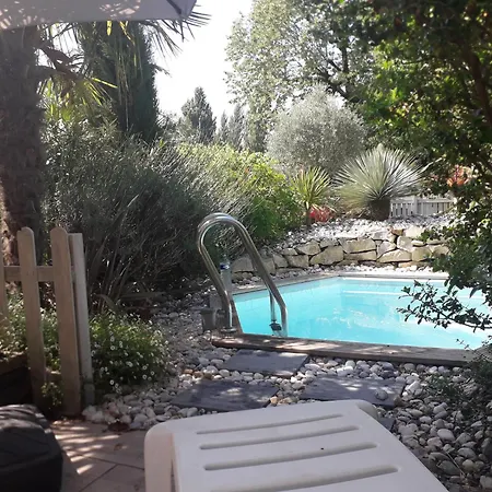 La Charentaise - De 4 Personnes Avec Piscine * Fontenille-Saint-Martin-d'Entraigues