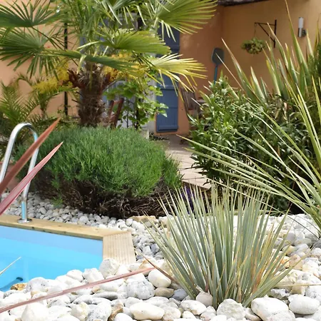 Apartamento La Charentaise - De 4 Personnes Avec Piscine Fontenille-Saint-Martin-d'Entraigues